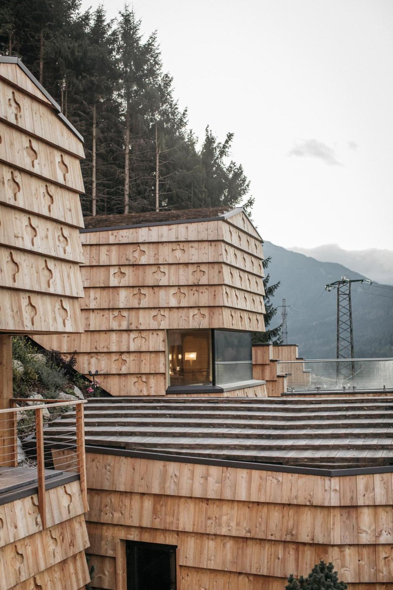 Naturhotel Leitlhof Innichen Buitenkant foto