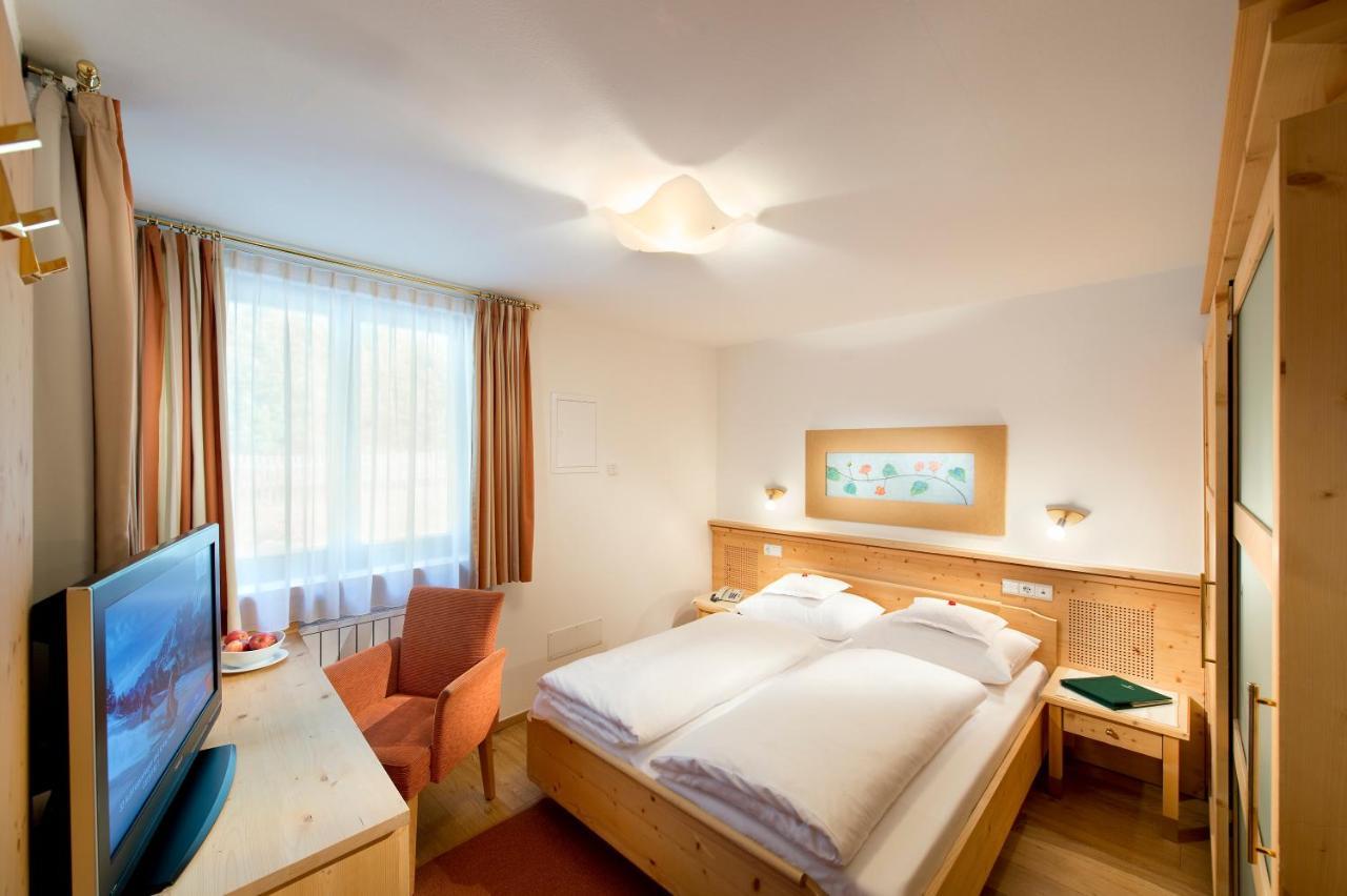 Naturhotel Leitlhof Innichen Buitenkant foto